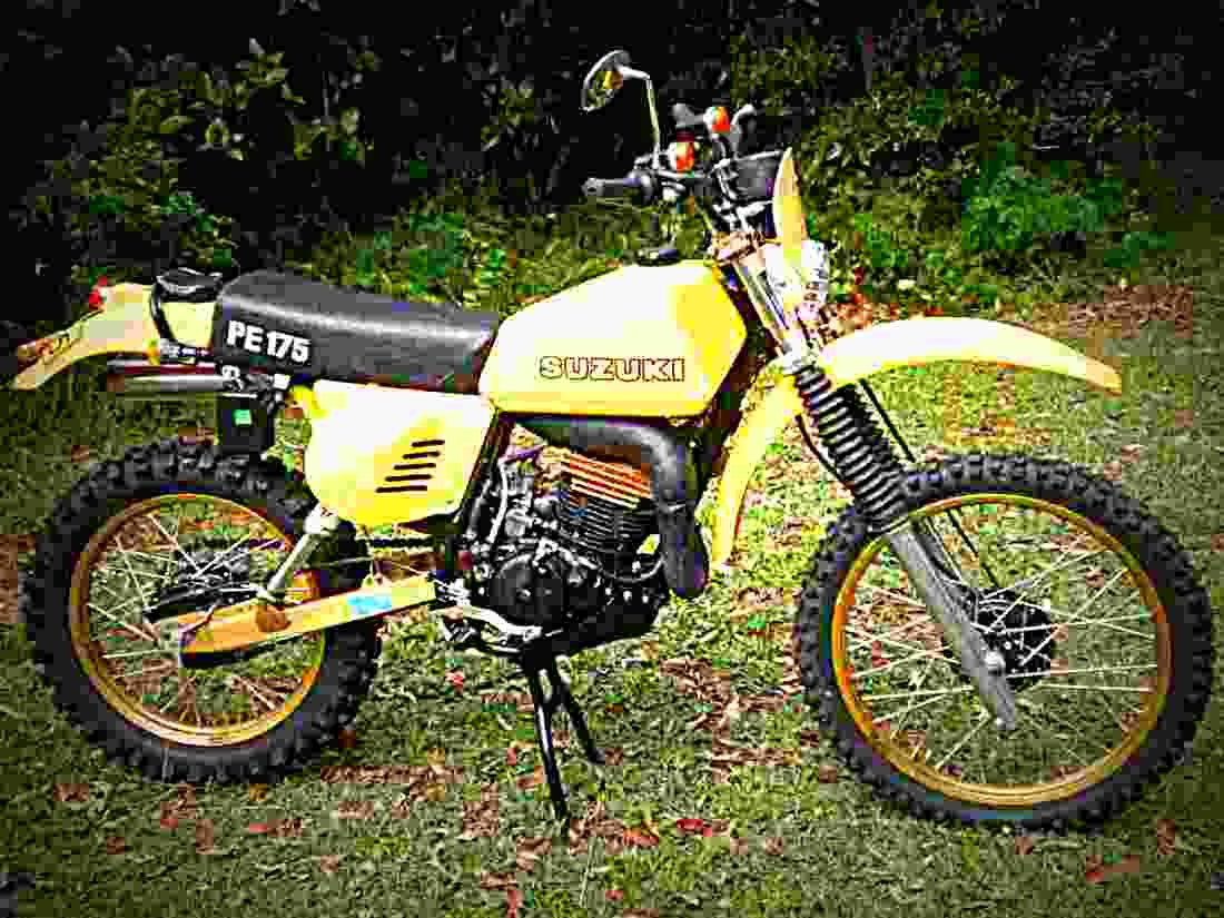 Suzuki TS 250 1975 5 motorbike A4 Photo Print