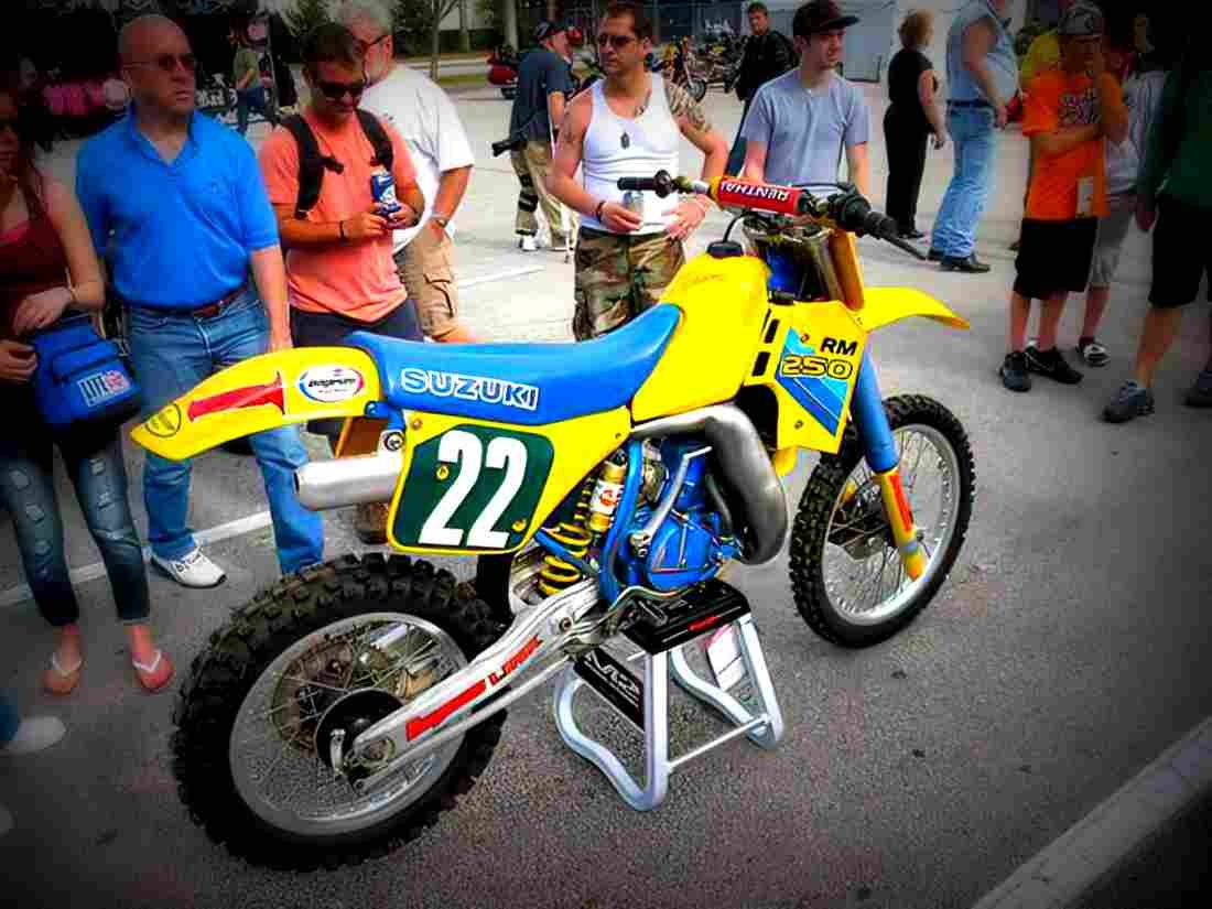 Suzuki TS 250 X 1987 2 motorbike A4 Photo Print