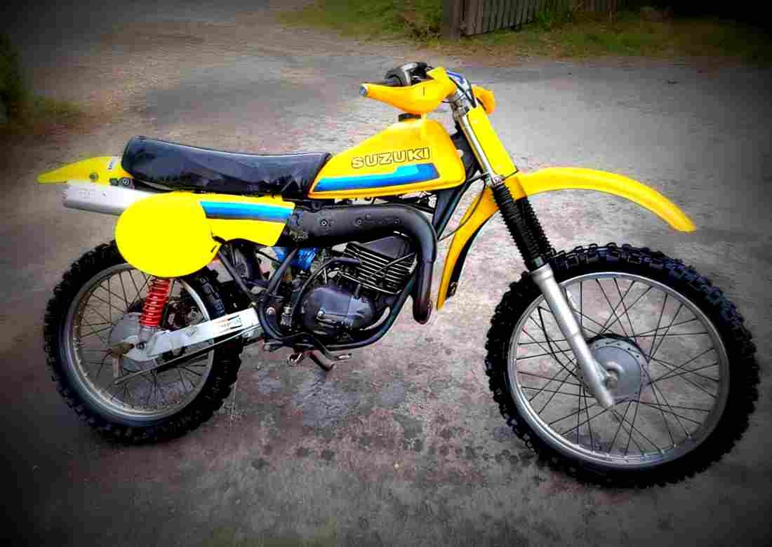 Suzuki TS185ER 2018 2 motorbike A4 Photo Print