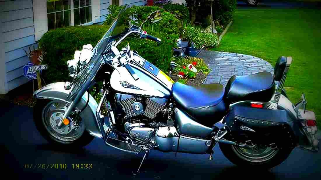 Suzuki VL 1500 LC Intruder 1999 6 motorbike A4 Photo Print