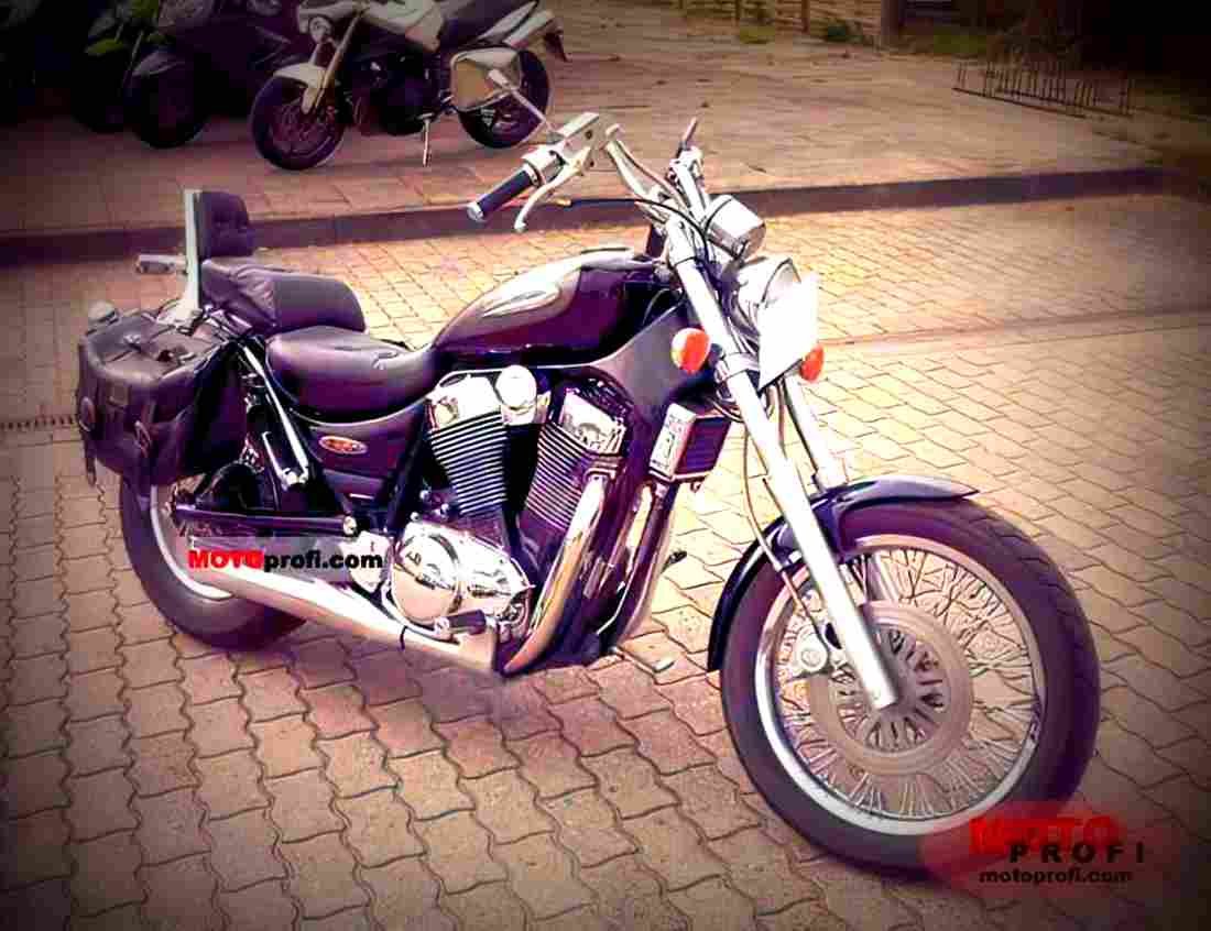 Suzuki VS 1400 GLP Intruder 2001 5 motorbike A4 Photo Print