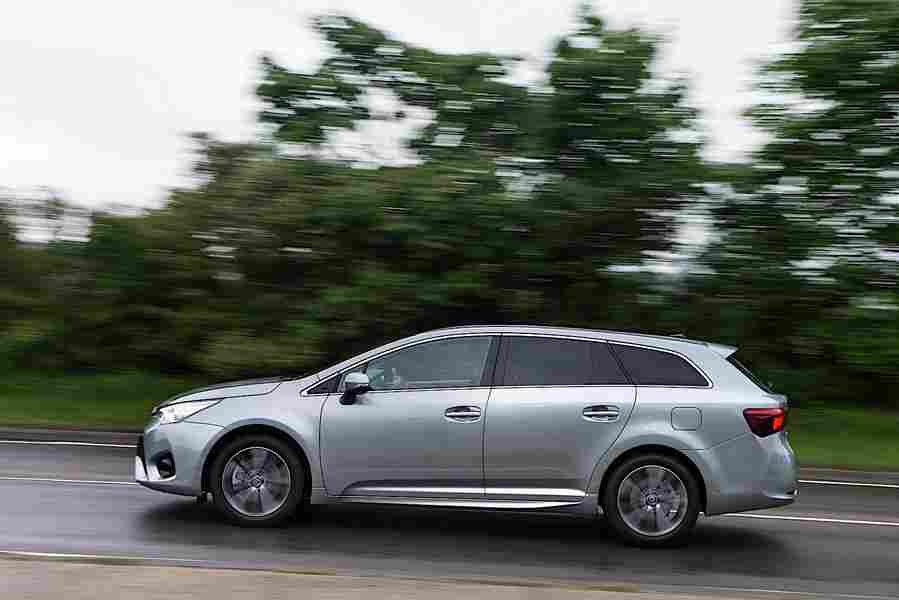 TOYOTA Avensis Wagon 5981 10 Car A4 Photo Print