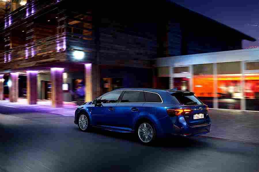TOYOTA Avensis Wagon 5981 28 Car A4 Photo Print
