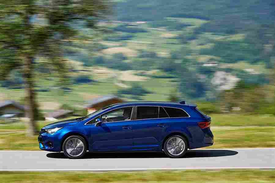 TOYOTA Avensis Wagon 5981 35 Car A4 Photo Print