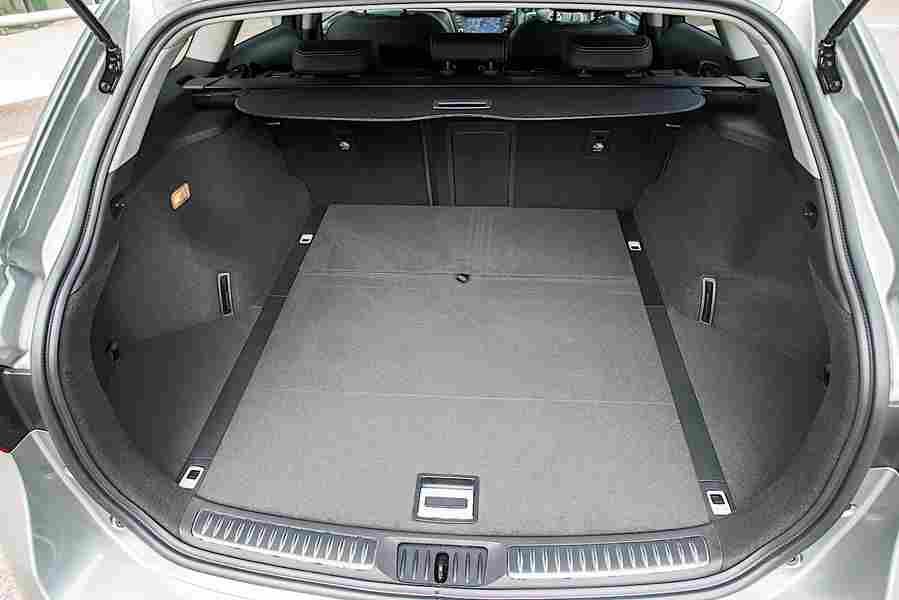 TOYOTA Avensis Wagon 5981 5 Car A4 Photo Print