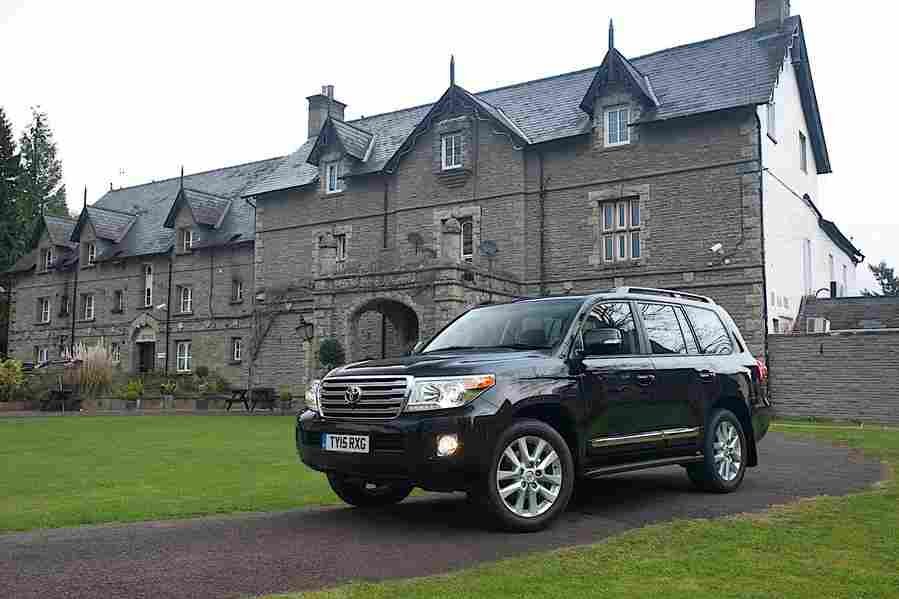 TOYOTA Land Cruiser 200   V8 6001 53 Car A4 Photo Print
