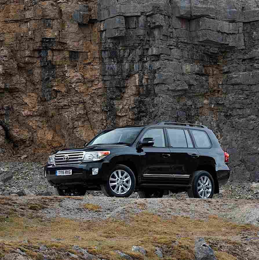 TOYOTA Land Cruiser 200   V8 6001 78 Car A4 Photo Print
