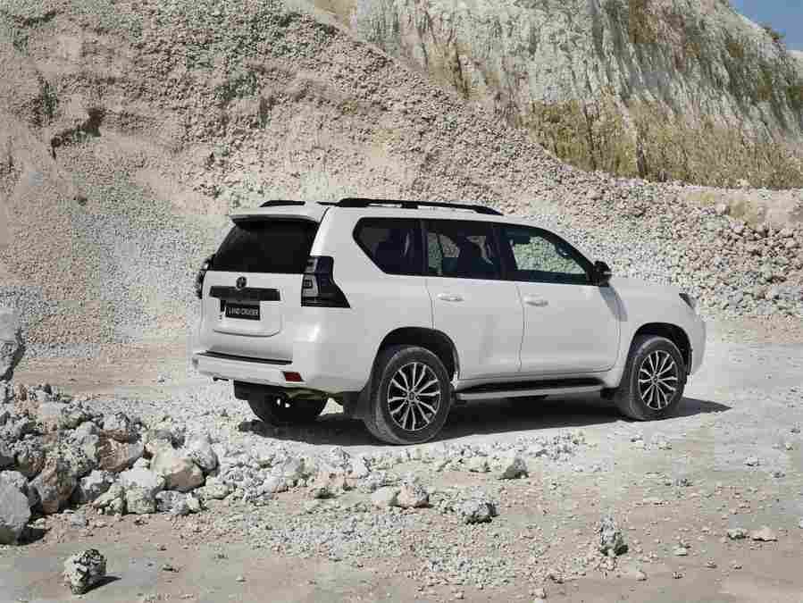 TOYOTA Land Cruiser 6917 11 Car A4 Photo Print