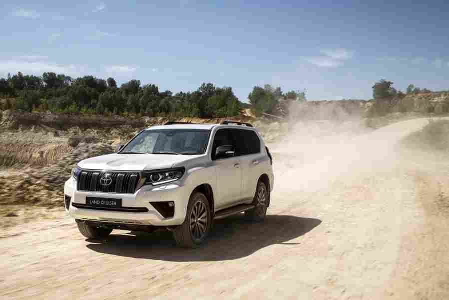 TOYOTA Land Cruiser 6917 37 Car A4 Photo Print