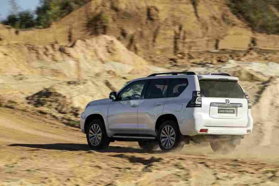 TOYOTA Land Cruiser 6917 43 Car A4 Photo Print