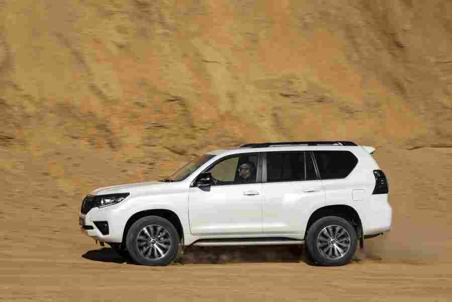 TOYOTA Land Cruiser 6917 64 Car A4 Photo Print