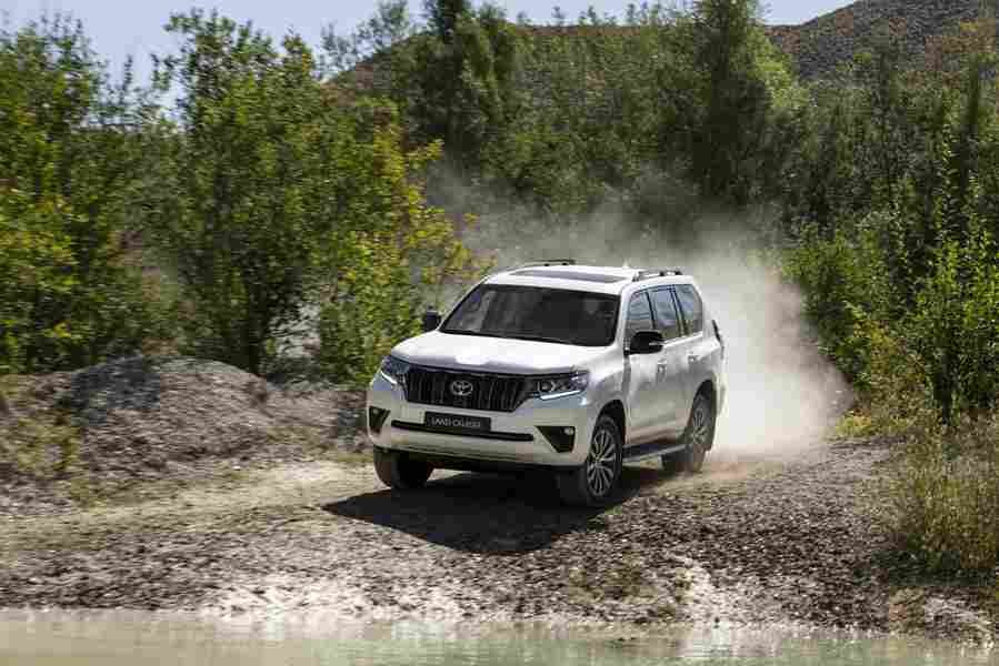 TOYOTA Land Cruiser 6917 76 Car A4 Photo Print