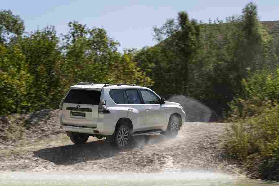 TOYOTA Land Cruiser 6917 80 Car A4 Photo Print