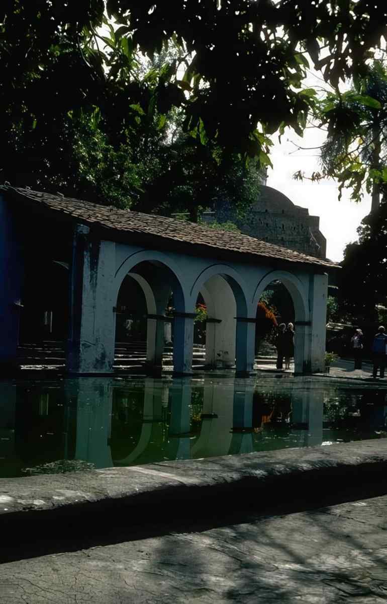 Templo Netzahualcoyotl Fountain A4 Photo Print