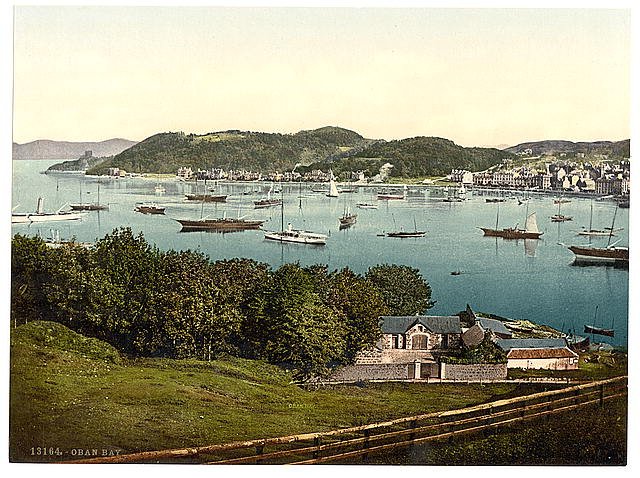 The bay Oban Vintage A4 Photo Print