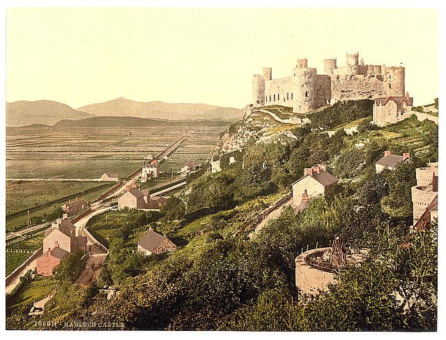 The castle Harlech Castle Vintage A4 Photo Print