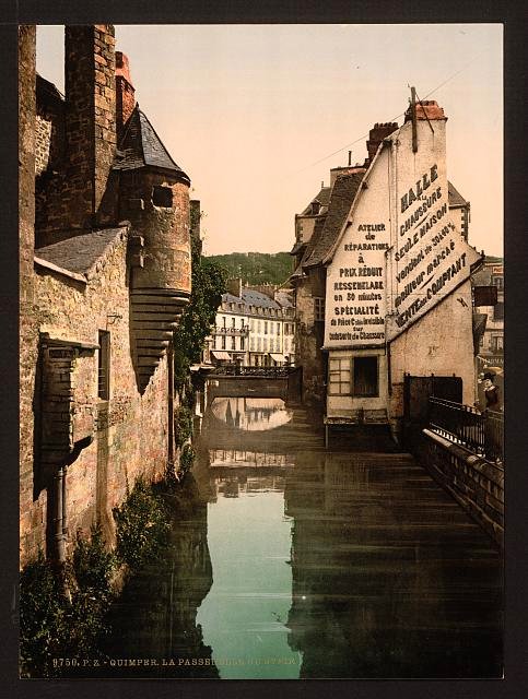 The footbridge of the Steir Quimper Vintage A4 Photo Print