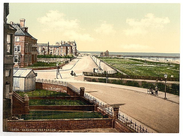 The parade Skegness Vintage A4 Photo Print