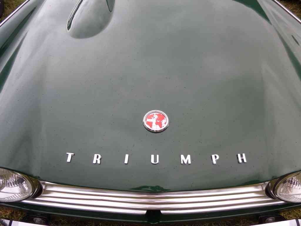 Triumph Bonnet Grille Boot 2547 A4 Photo Print