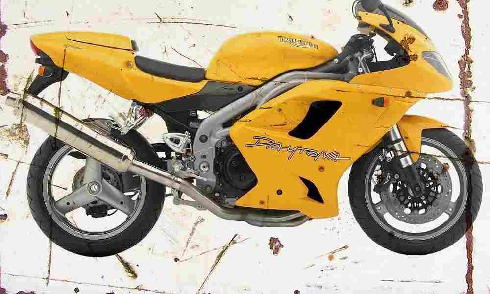 Triumph Daytona 955i 2004 Aged Vintage A4 Photo Print