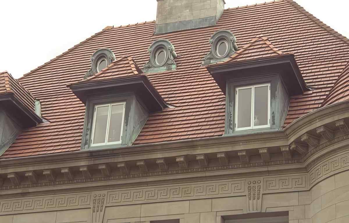 Tudor Roof A4 Photo Print