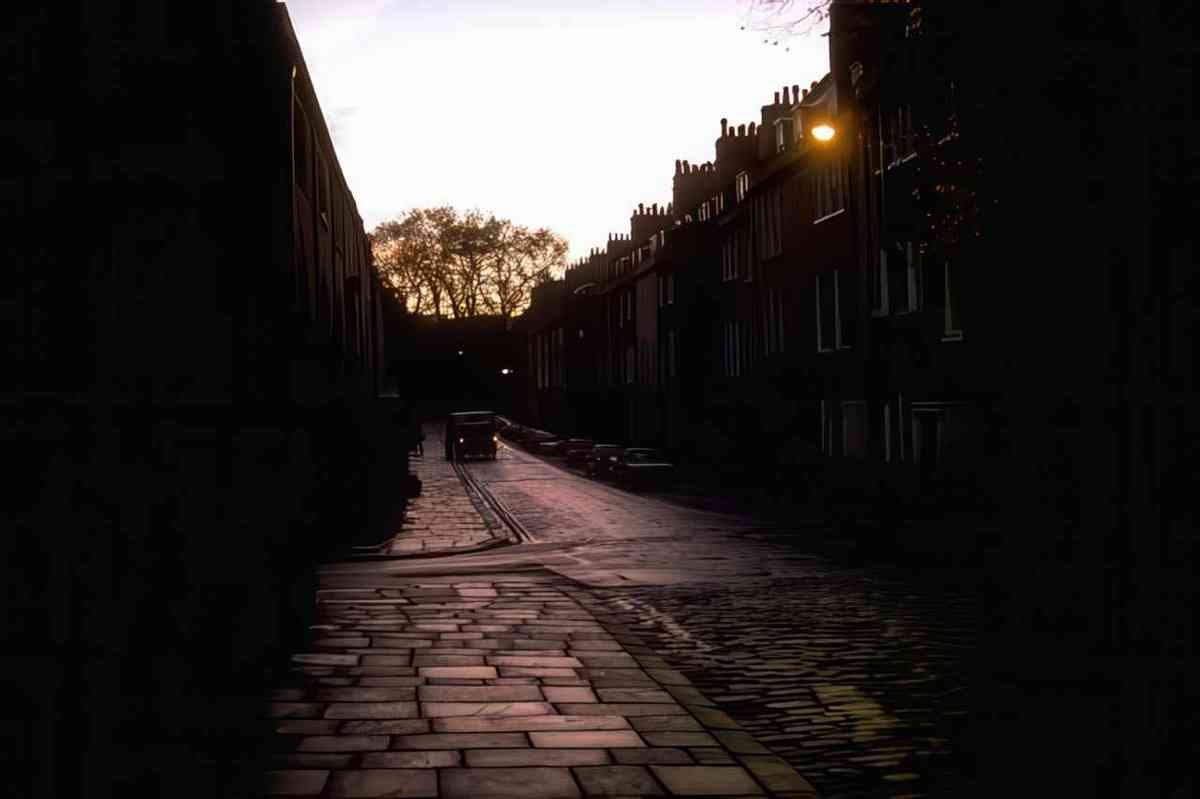 UK edinburgh cobblestone alley A4 Photo Print