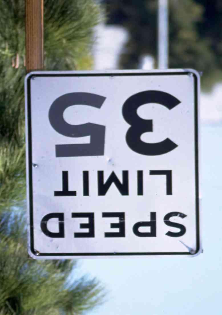 USAs 363051 Traffic Light Pedestrian Crossing Light Speed Limit 35 SHARP A4 Photo Print