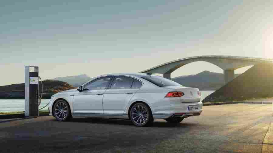 VOLKSWAGEN Passat GTE 6500 8 Car A4 Photo Print