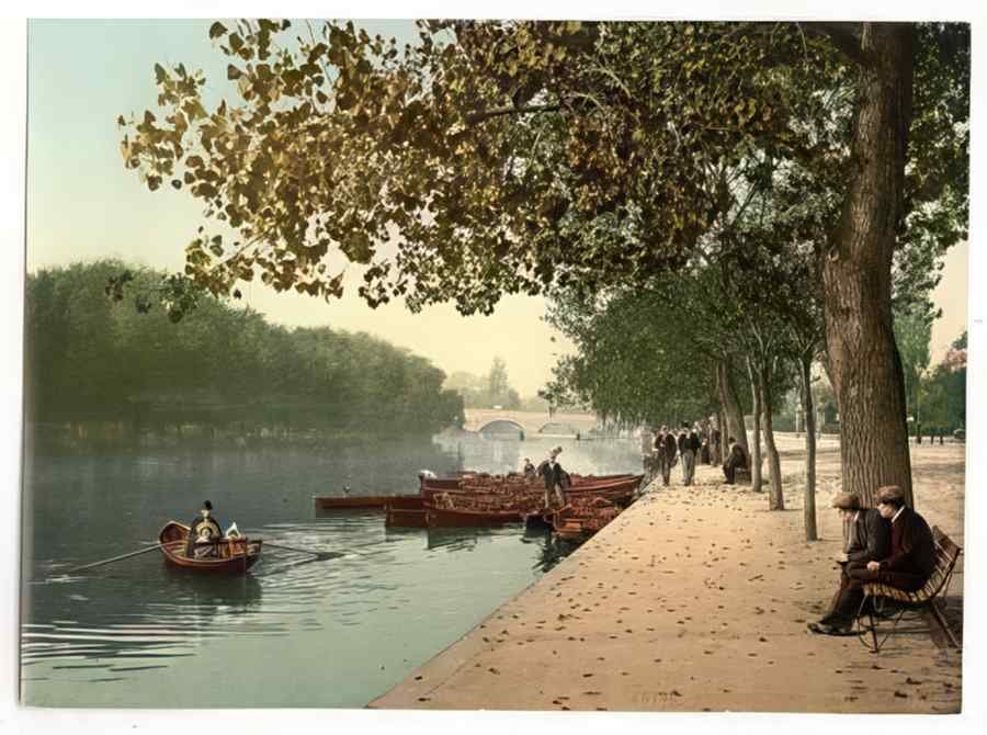 Vintage Bridge And Promenade Bedford England A4 Photo Print