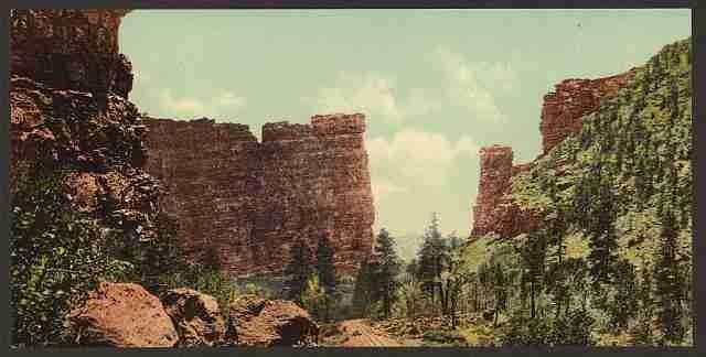 Vintage Castle Gate Utah A4 Photo Print