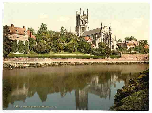 Vintage Cathedral S E Worcester A4 Photo Print