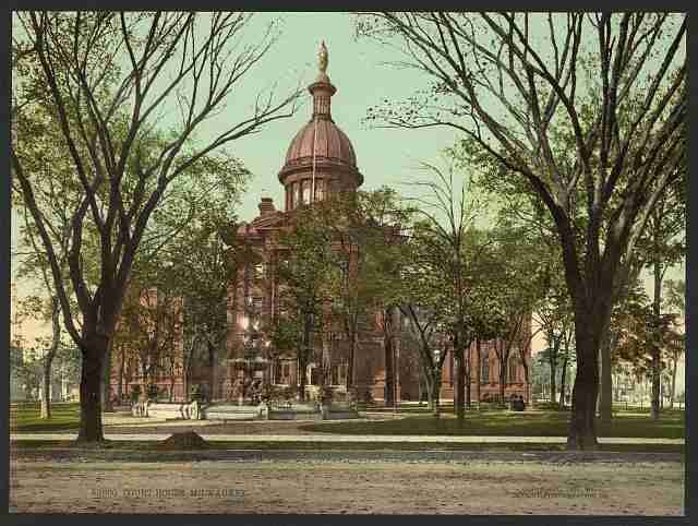 Vintage Court house Milwaukee A4 Photo Print