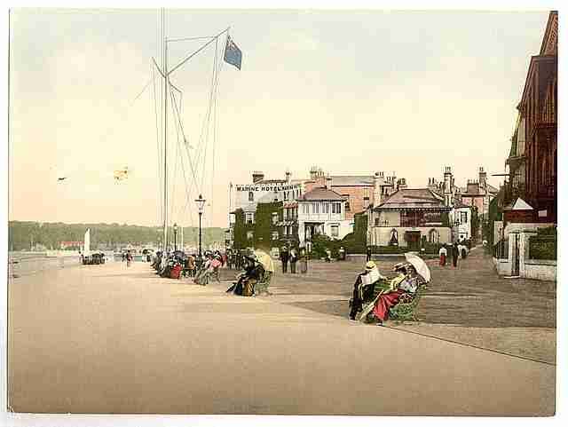 Vintage Cowes marine parade Isle of Wight A4 Photo Print