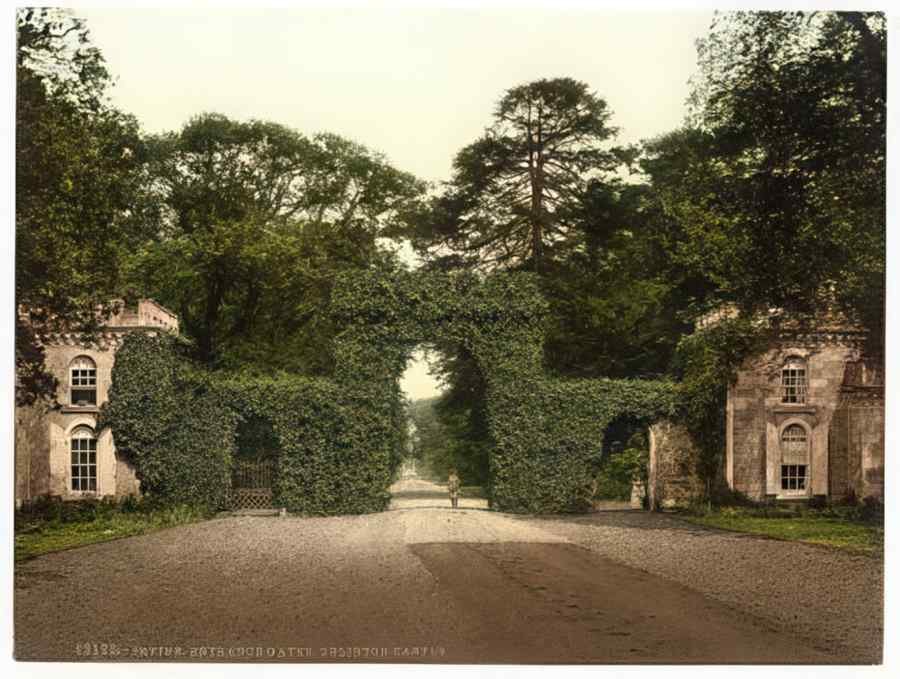 Vintage Eglington Castle Entrance Gates Irvine Scotland A4 Photo Print