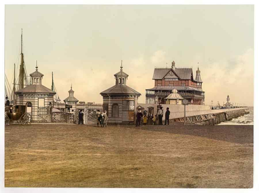Vintage Entrance To Jetty Lowestoft England A4 Photo Print
