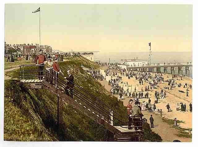 Vintage From the cliffs Clacton on Sea A4 Photo Print
