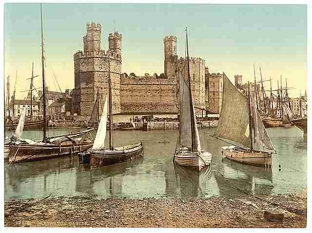 Vintage General view end Carnarvon Castle A4 Photo Print