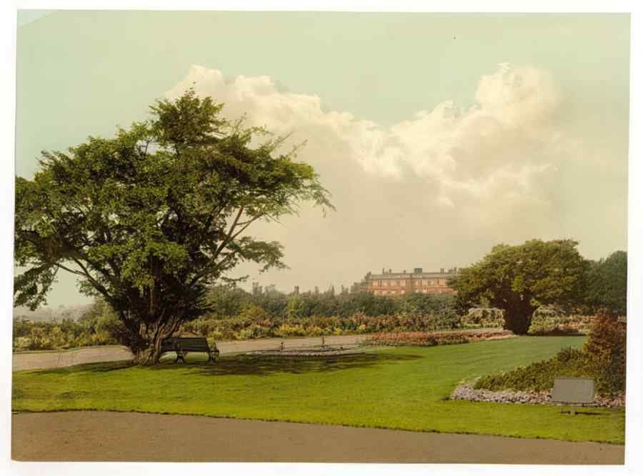 Vintage Hampton Court Palace London And Suburbs England A4 Photo Print