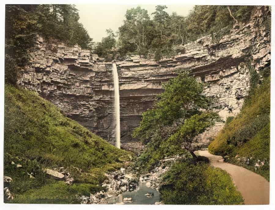 Vintage Hawes Hardrow Scar Yorkshire England A4 Photo Print