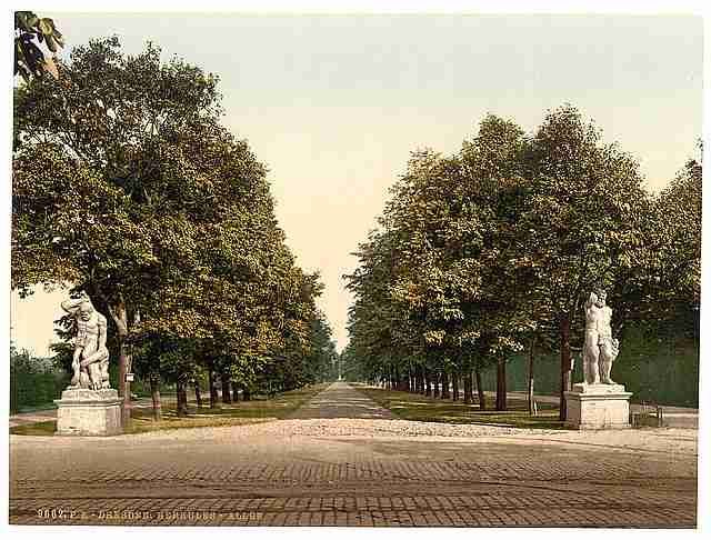 Vintage Hercules Avenue Altstadt Dresden Saxony A4 Photo Print