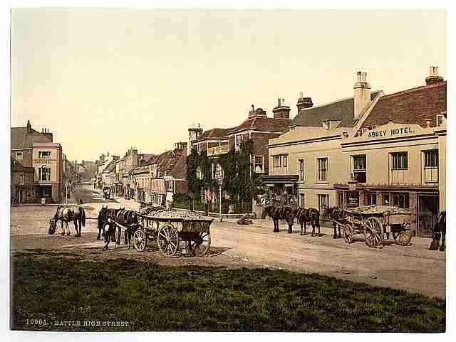 Vintage High Street Battle A4 Photo Print