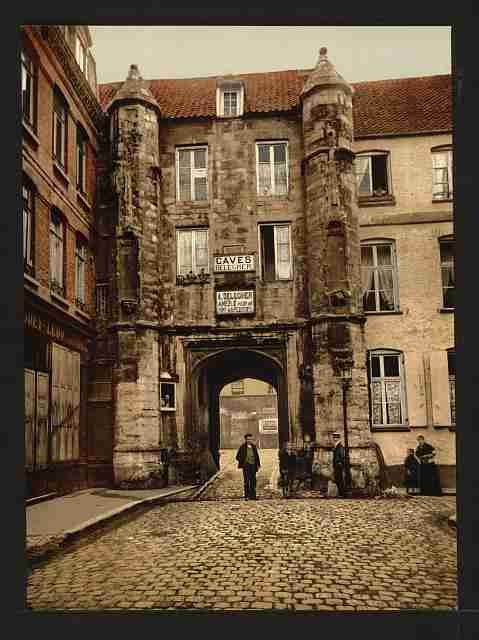 Vintage Hotel des Guises Calais A4 Photo Print