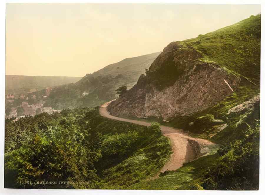 Vintage Ivy Scar Rock Malvern England A4 Photo Print