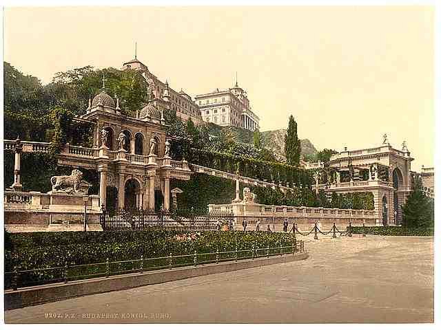 Vintage Königl Burg sic Budapest A4 Photo Print