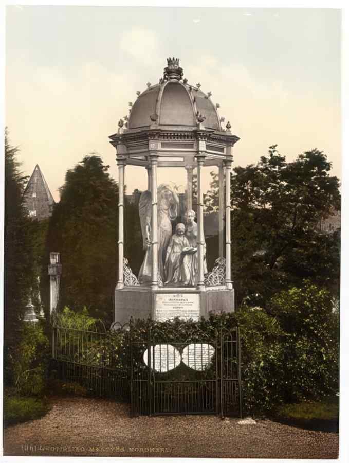 Vintage Martyrs Monument Stirling Scotland A4 Photo Print