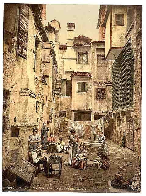 Vintage Old Venetian courtyard Venice A4 Photo Print