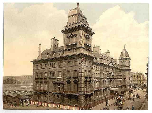 Vintage Paddington Great Western Hotel London and suburbs A4 Photo Print
