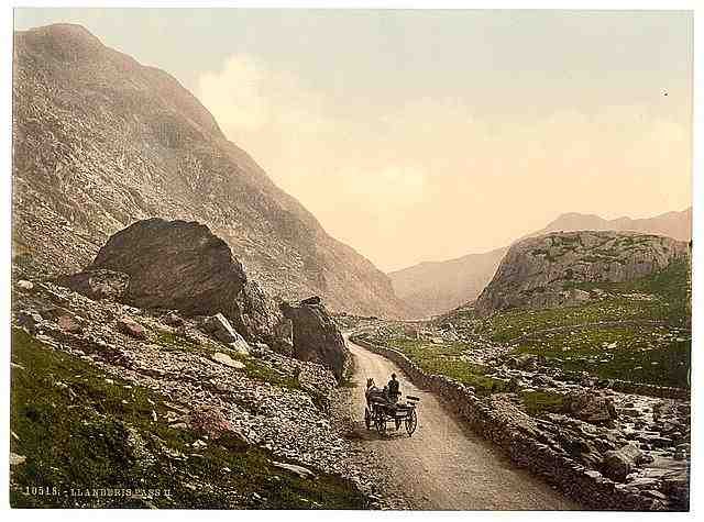 Vintage Pass II Llanberis A4 Photo Print