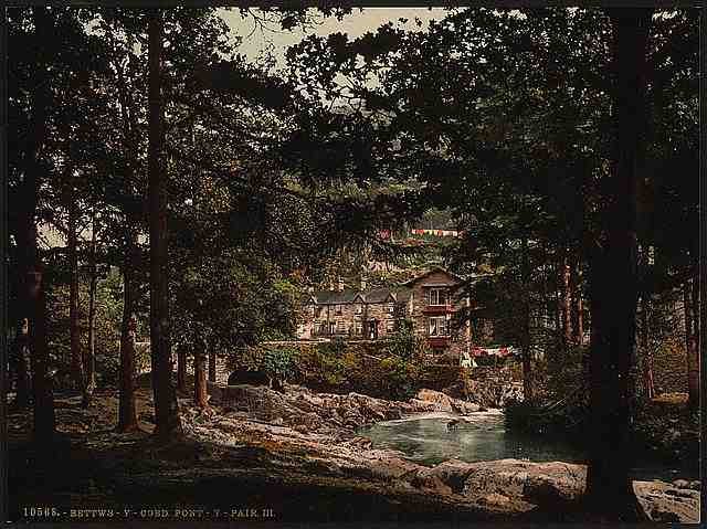 Vintage Pont y Pair III Bettws y Coed A4 Photo Print