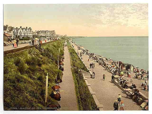 Vintage Promenade looking east Clacton on Sea A4 Photo Print